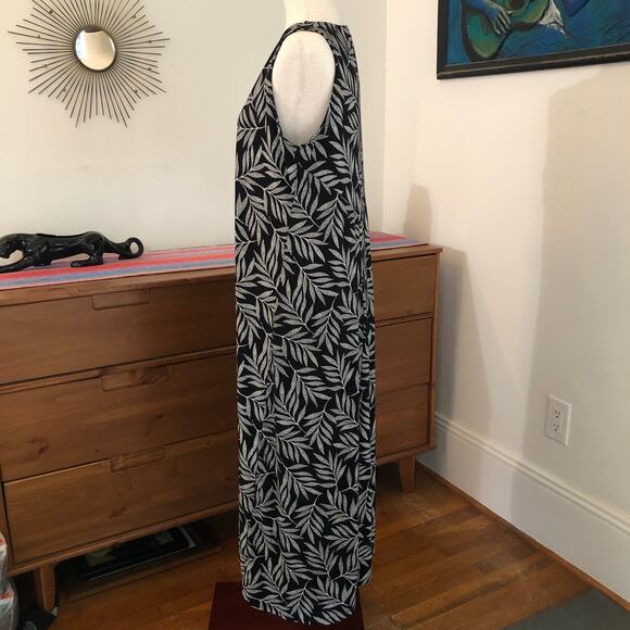 J. Jill Wearever Sleeveless Leaf Print Maxi Dress Large Black White Resort Boho - Picture 4 of 9